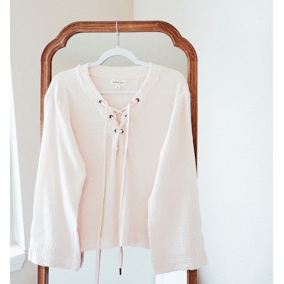 Anthropologie Tops - ANTHRO CLOTH & STONE Pink Lace Up Flare Sleeve Top